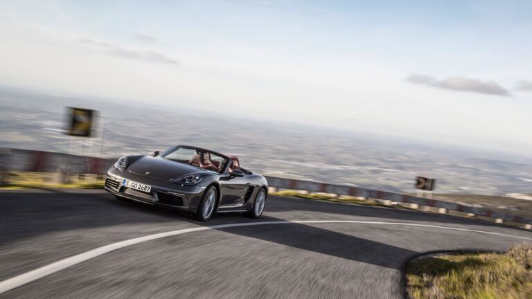 PORSCHE 718 BOXSTER